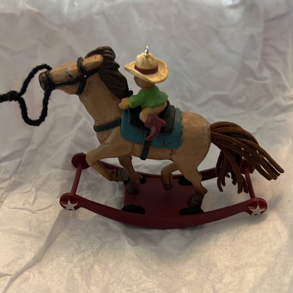 NIB Hallmark 2014 A Pony for Christmas keepsake ornament. 17th in this series. - Picture 12 of 13